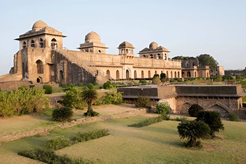 Bhopal To Mandu Taxi Service by Mahakal Tour and Travels
